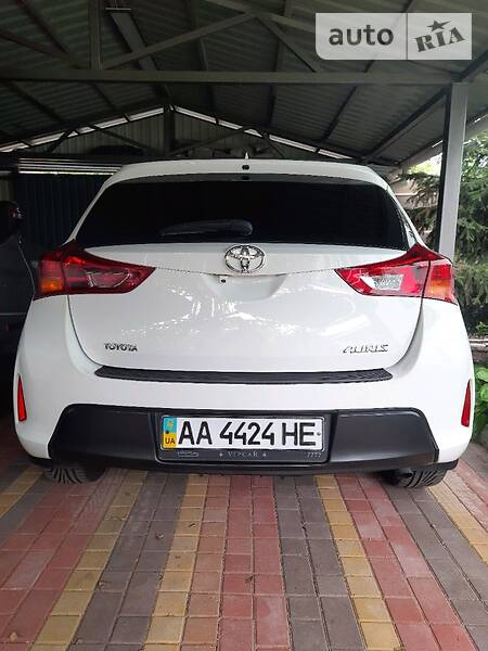 Хетчбек Toyota Auris 2013 в Києві фото 7 Хетчбек Toyota Auris 2013 в Києві