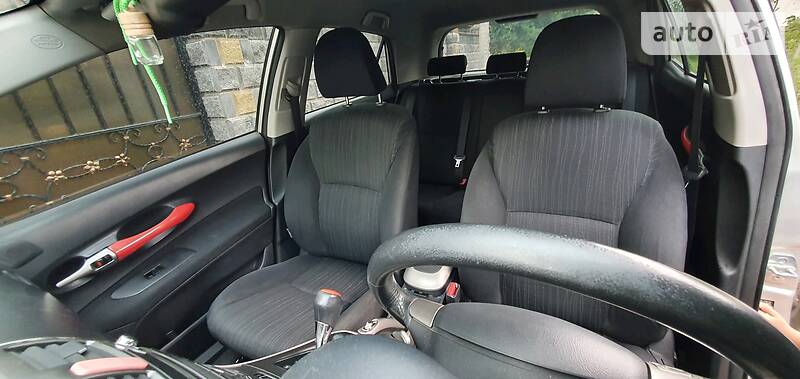 Хетчбек Toyota Auris 2007 в Рівному фото 5 Хетчбек Toyota Auris 2007 в Рівному