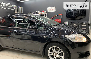 Хэтчбек Toyota Auris 2007 в Виннице