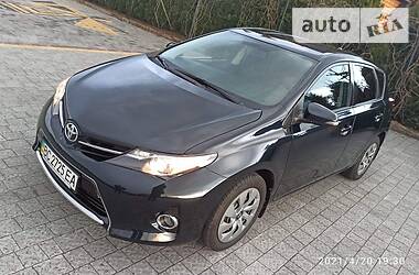 Хэтчбек Toyota Auris 2013 в Стрые