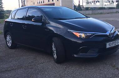 Хэтчбек Toyota Auris 2015 в Дрогобыче
