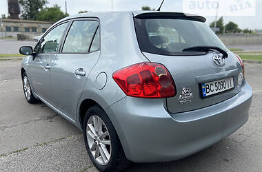 Хэтчбек Toyota Auris 2008 в Львове