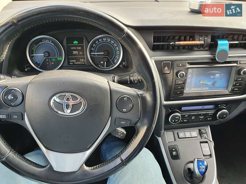 Універсал Toyota Auris 2014 в Харкові