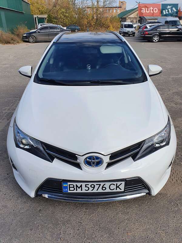 Універсал Toyota Auris 2014 в Харкові