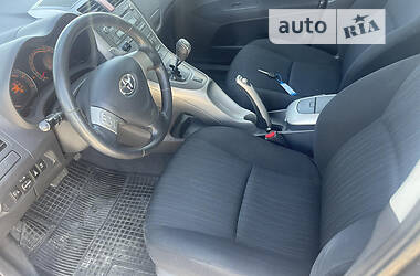 Хэтчбек Toyota Auris 2008 в Черновцах