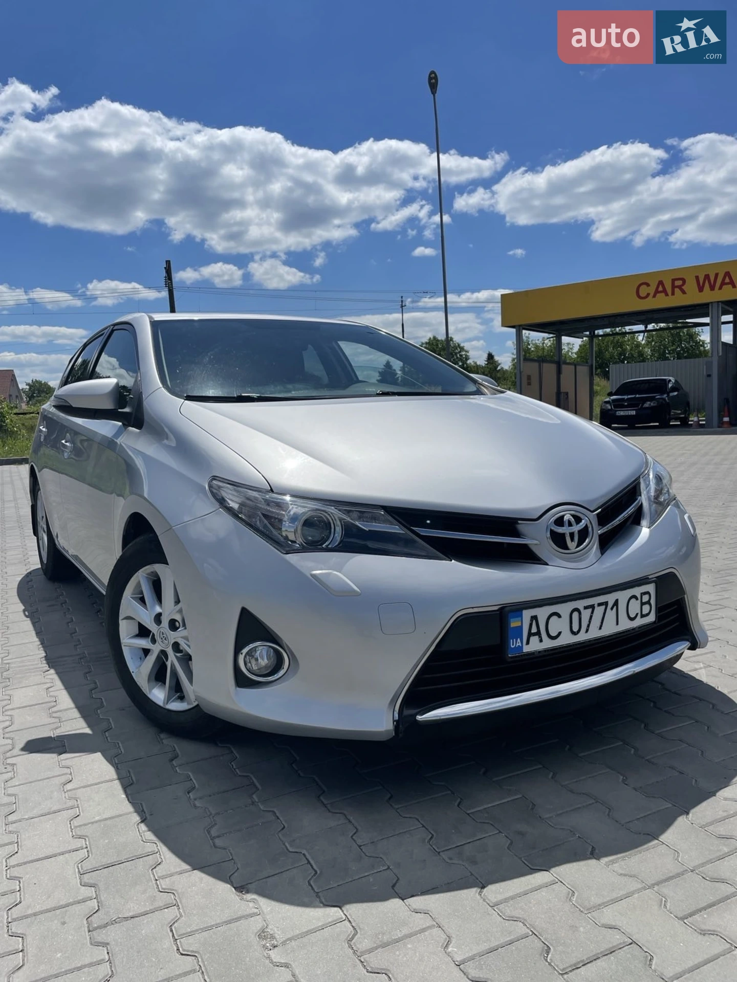 2012 Toyota Auris - мініатюра 2