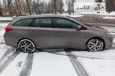 Універсал Toyota Auris 2013 в Києві