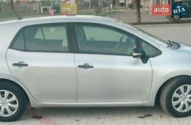 Хетчбек Toyota Auris 2011 в Вознесенську