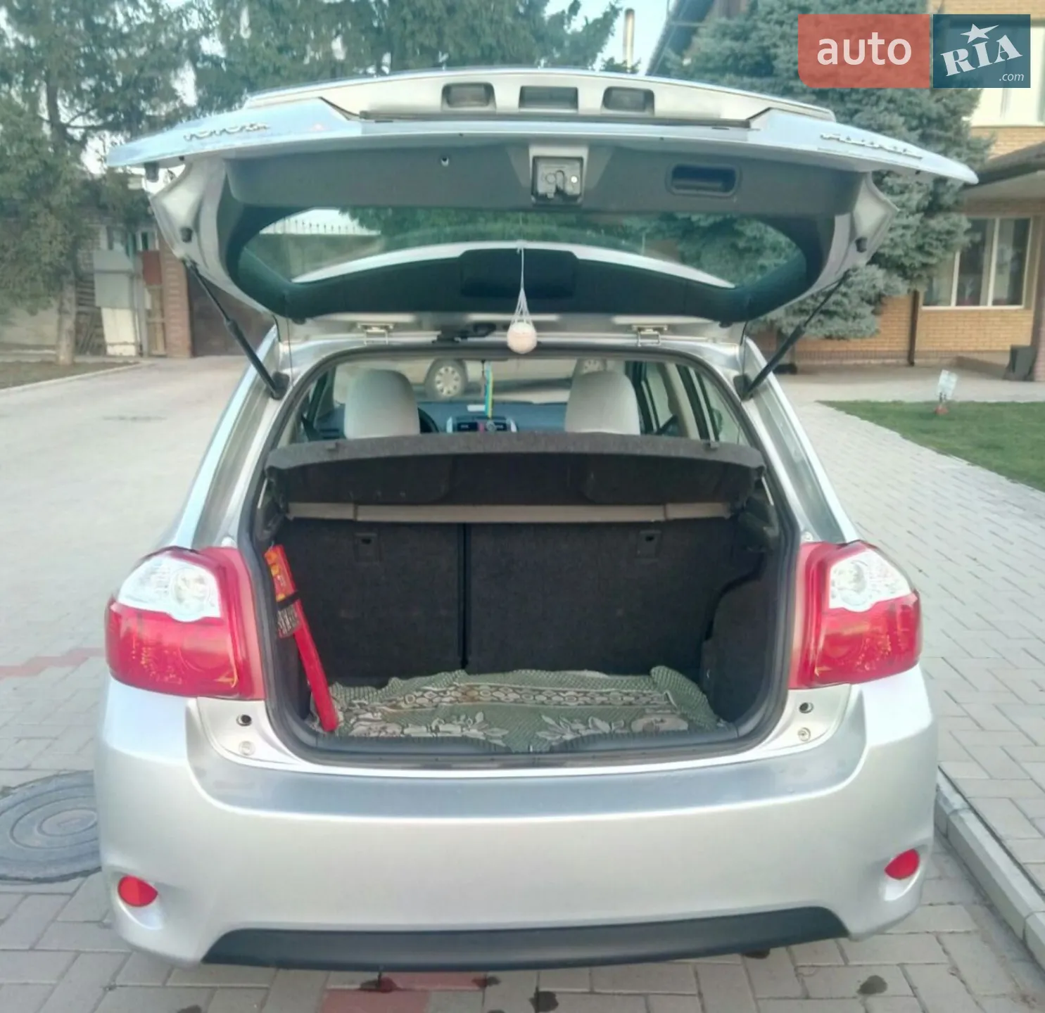 2011 Toyota Auris - мініатюра 9