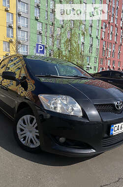 Хэтчбек Toyota Auris 2007 в Киеве