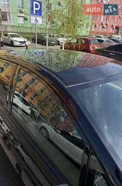 Хэтчбек Toyota Auris 2007 в 