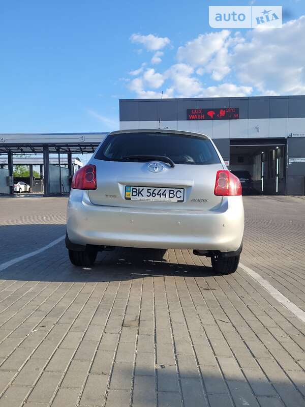 Хэтчбек Toyota Auris 2008 в Ровно фото 3 Хэтчбек Toyota Auris 2008 в Ровно