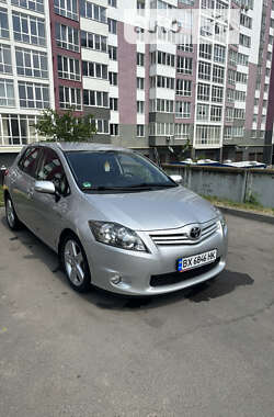 Хетчбек Toyota Auris 2011 в Хмельницькому