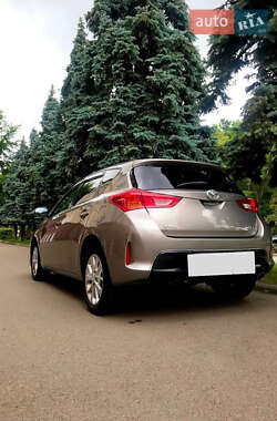 Хетчбек Toyota Auris 2013 в Києві
