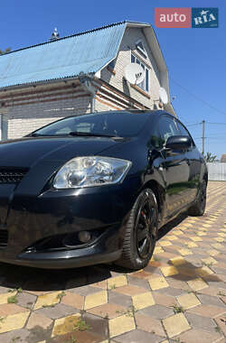 Хэтчбек Toyota Auris 2007 в Прилуках