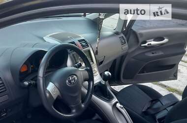 Хэтчбек Toyota Auris 2008 в Чугуеве