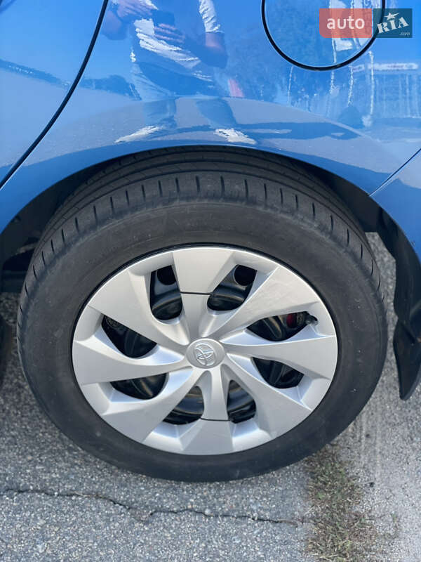 Хетчбек Toyota Auris 2013 в Кропивницькому