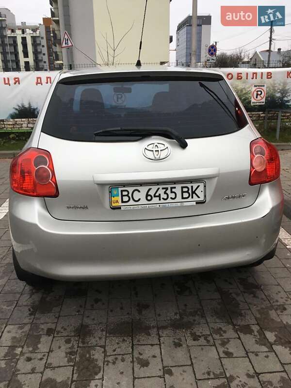 Хетчбек Toyota Auris 2008 в Львові
