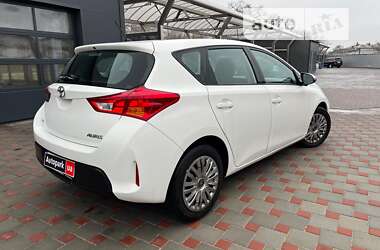 Хетчбек Toyota Auris 2013 в Запоріжжі