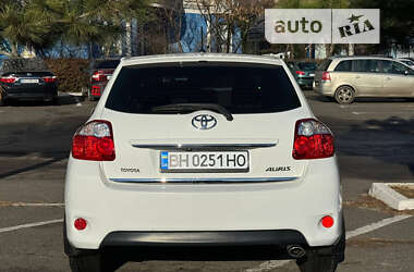 Хэтчбек Toyota Auris 2011 в Одессе