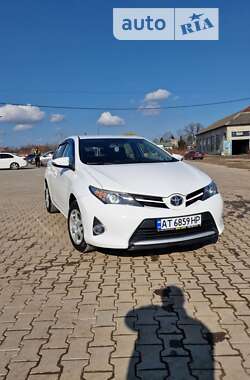 Хетчбек Toyota Auris 2013 в Івано-Франківську