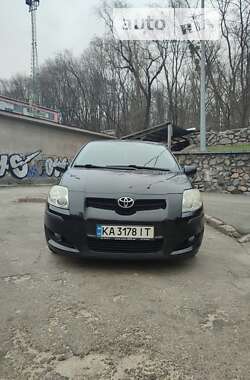 Хэтчбек Toyota Auris 2009 в Киеве