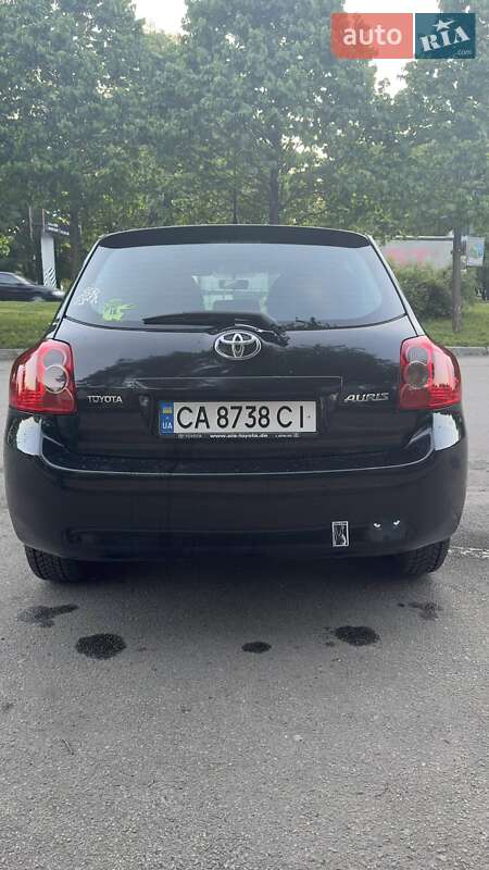 Хетчбек Toyota Auris 2009 в Умані