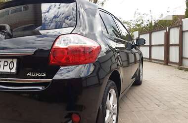 Хэтчбек Toyota Auris 2012 в Броварах