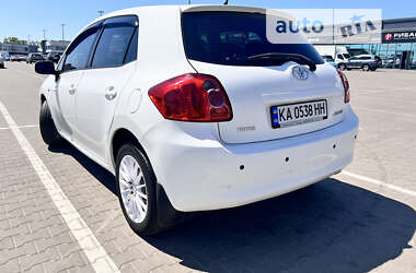 Хэтчбек Toyota Auris 2008 в Киеве