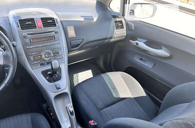 Хэтчбек Toyota Auris 2008 в Киеве