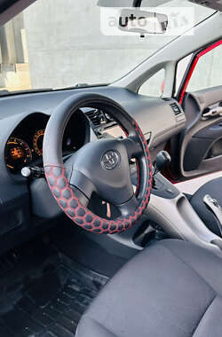 Хэтчбек Toyota Auris 2008 в Киеве