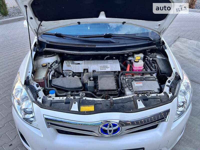 Хэтчбек Toyota Auris 2010 в Буске фото 9 Хэтчбек Toyota Auris 2010 в Буске