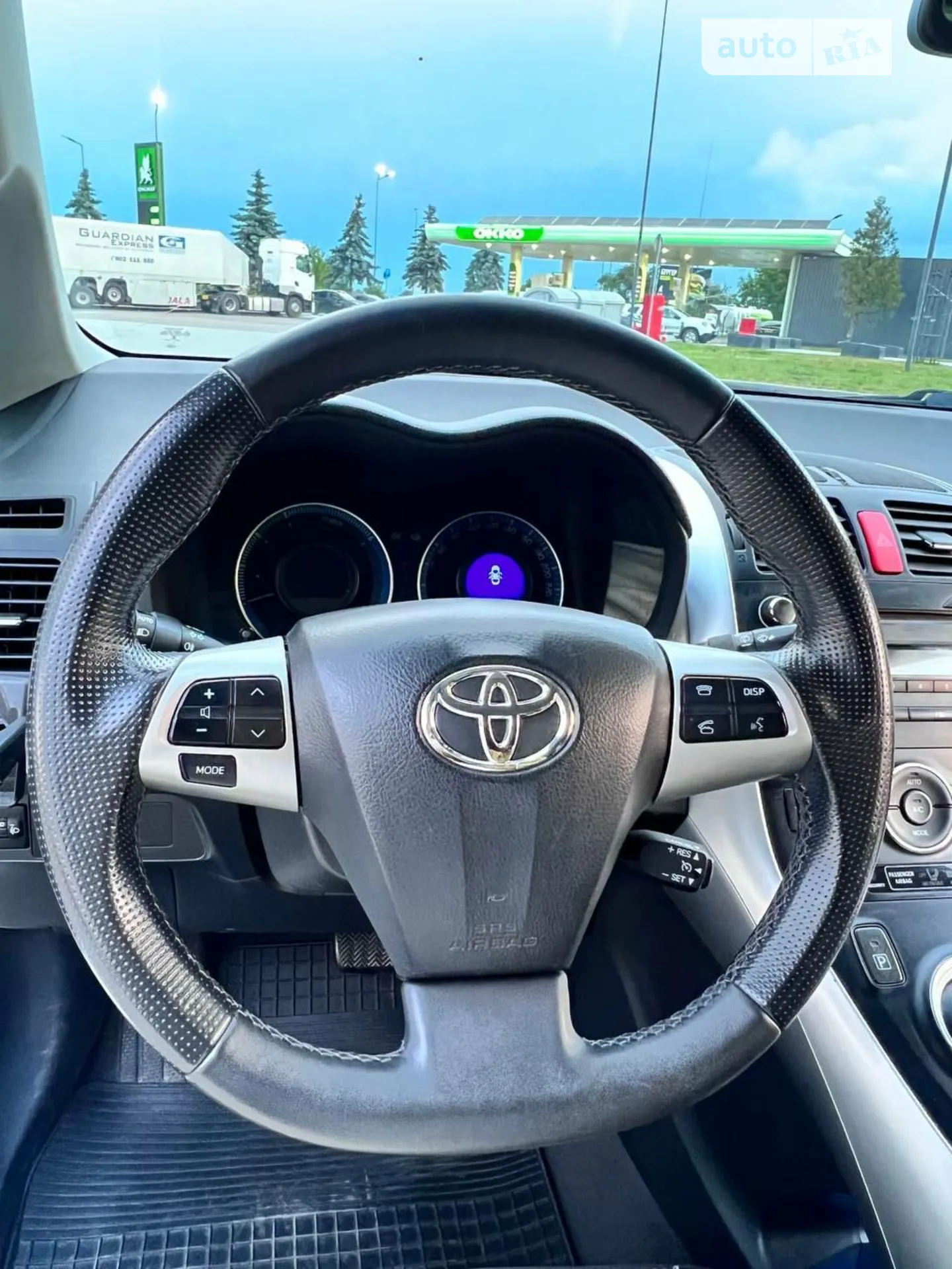 2010 Toyota Auris - мініатюра 8