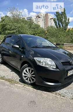 Хэтчбек Toyota Auris 2008 в Запорожье