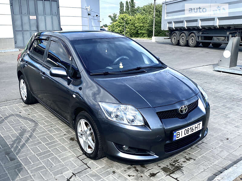 Хетчбек Toyota Auris 2008 в Кременчуці