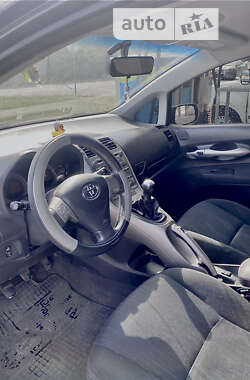 Хетчбек Toyota Auris 2008 в Кременчуці