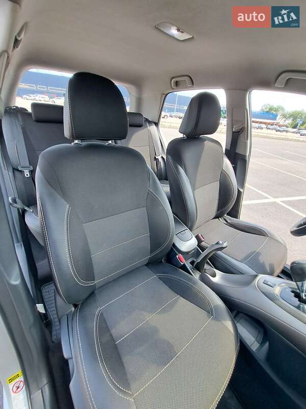 Хэтчбек Toyota Auris 2008 в Днепре