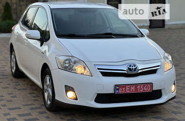 Хэтчбек Toyota Auris 2011 в Могилев-Подольске