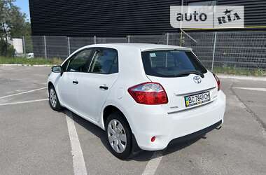 Хетчбек Toyota Auris 2011 в Львові