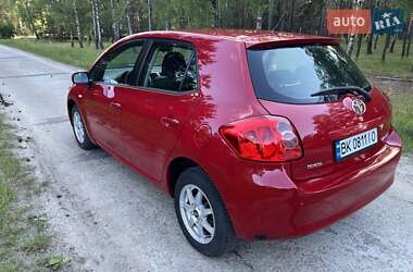 Хетчбек Toyota Auris 2007 в Вараші