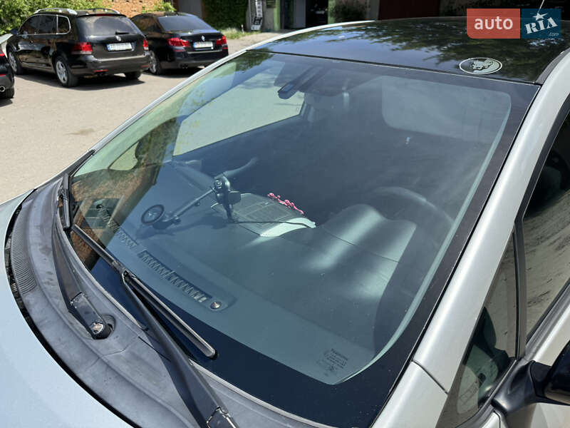 Хэтчбек Toyota Auris 2007 в Тростянце