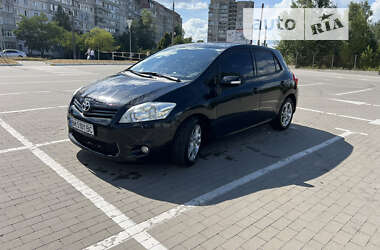 Хетчбек Toyota Auris 2010 в Сумах