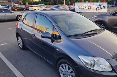 Хэтчбек Toyota Auris 2008 в Киеве