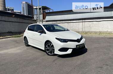 Хетчбек Toyota Auris 2015 в Києві