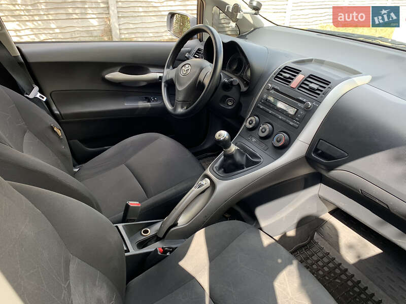 Хетчбек Toyota Auris 2007 в Києві фото 4 Хетчбек Toyota Auris 2007 в Києві