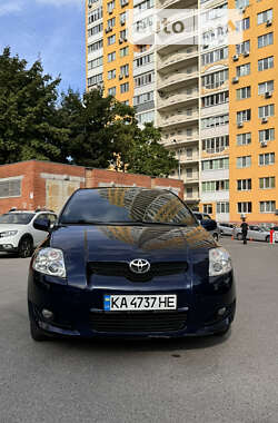 Хэтчбек Toyota Auris 2008 в Киеве