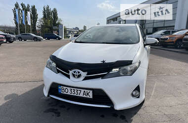 Хетчбек Toyota Auris 2014 в Тернополі