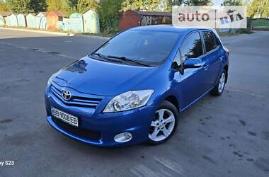 Хетчбек Toyota Auris 2011 в Києві