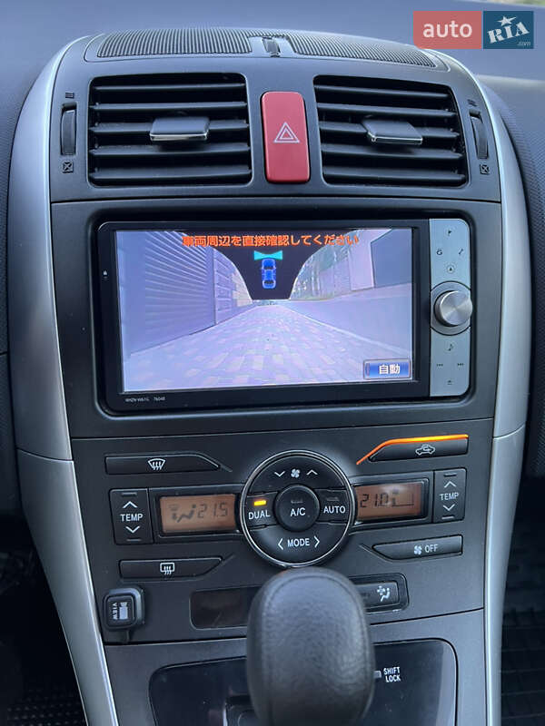 Хетчбек Toyota Auris 2011 в Одесі