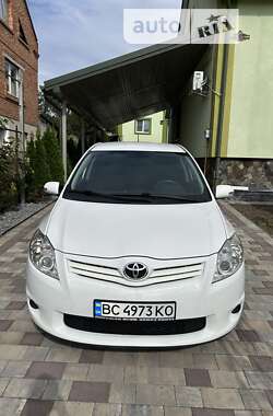 Хетчбек Toyota Auris 2012 в Львові